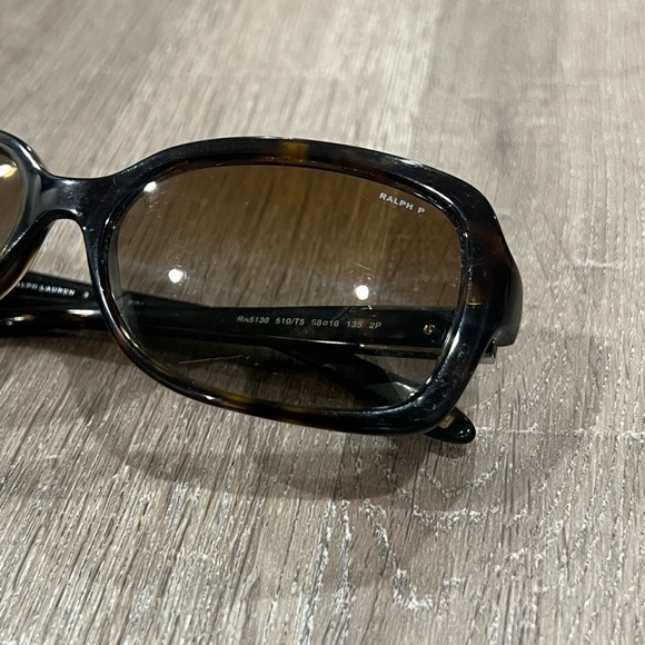 Ralph Lauren Polarized Tortoise Shell Women’s Oversized Classic Sunglasses EUC - Picture 3 of 10